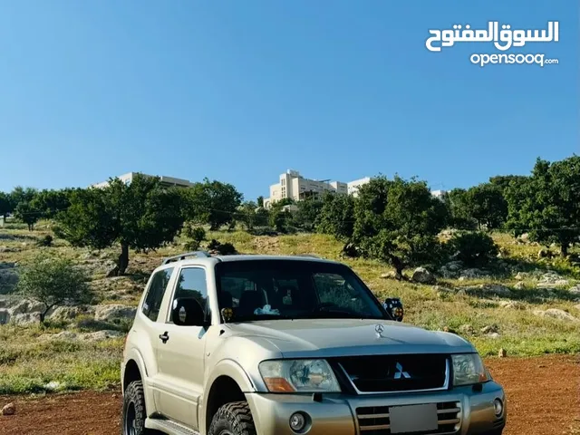 ماتسوبيشي باجيرو ربع 2006