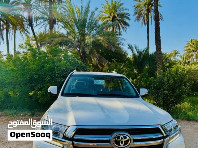 2016 Toyota Land Cruiser VX