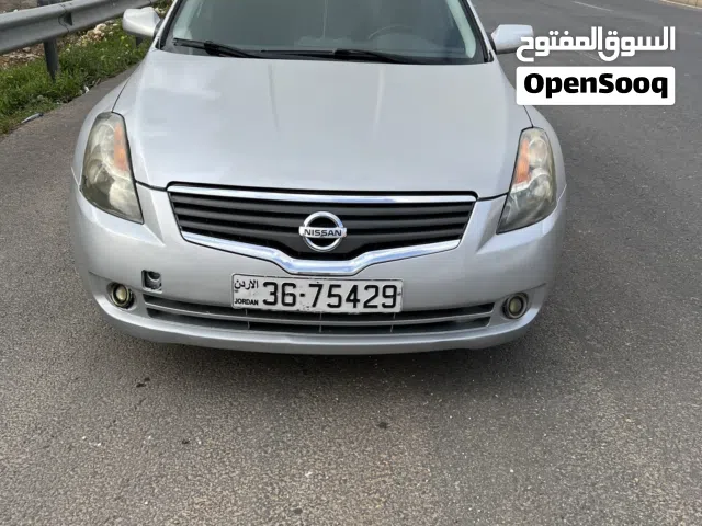 2009 Nissan Altima Standard