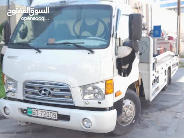 Tow Truck Hyundai 2016 in Amman