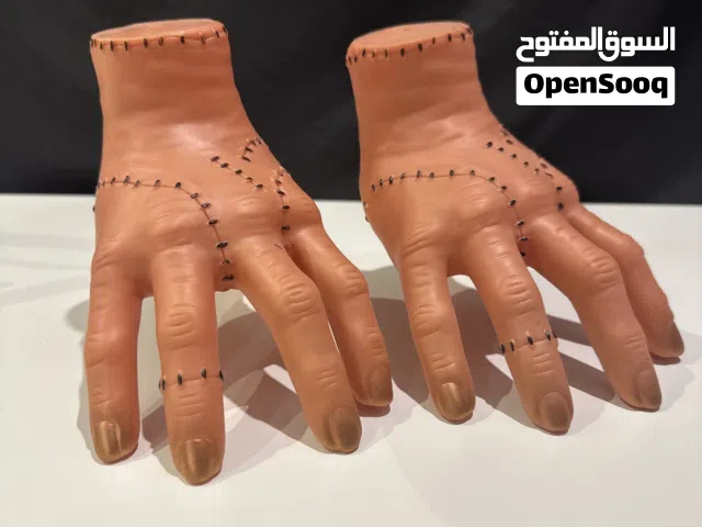 بيع مجسمين يد لي فلم وينزداي