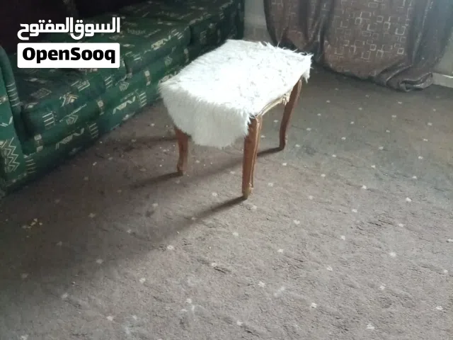 اثاث مستعمل طاولة سفرة وكراسي للبيع