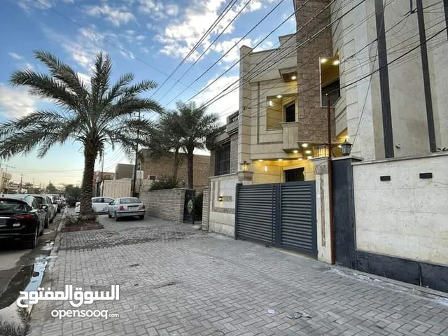 160m2 5 Bedrooms Townhouse for Sale in Baghdad Saidiya
