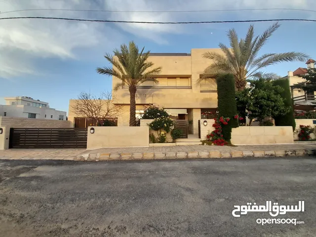 800 m2 More than 6 bedrooms Villa for Rent in Amman Dabouq