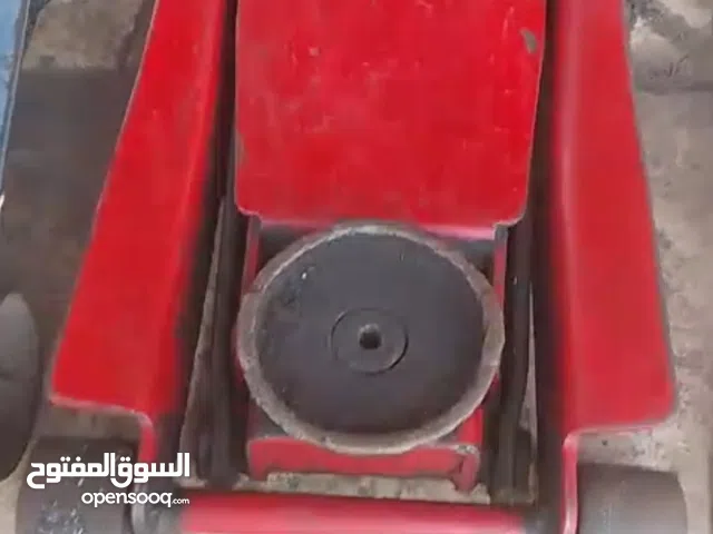 عدة محل كاوتش سيارات بالكامل