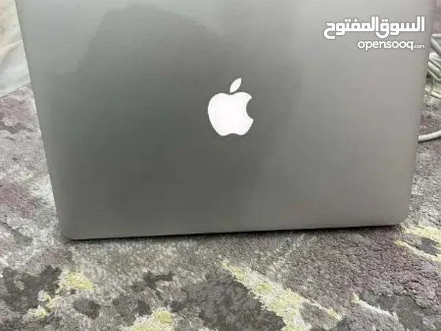 MacBook pro 2019 core i5 ram 8 giga icloud closed