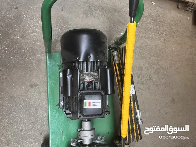 مضخة غسل لكراجات الغسل والتشحيم للسيارات والتكاتك والخباطات سنكل او ثري فيز ماركة انوفي ايطالي