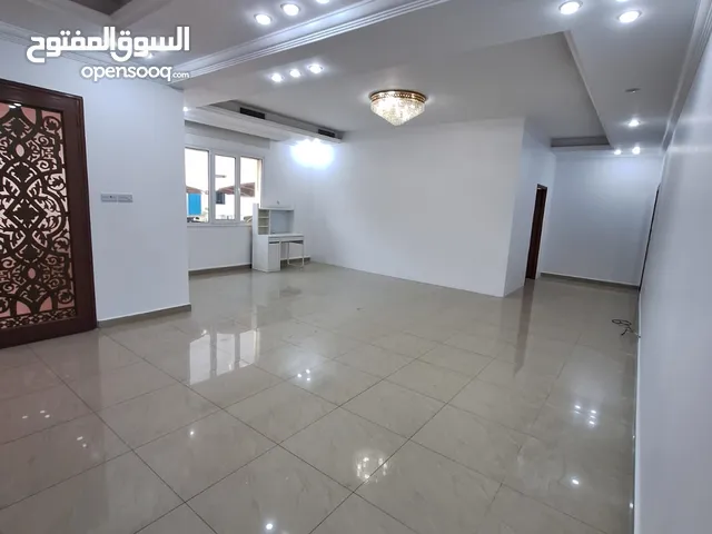 0 m2 5 Bedrooms Townhouse for Rent in Hawally Bayan