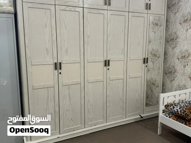 للبيع كبت خشب محلي