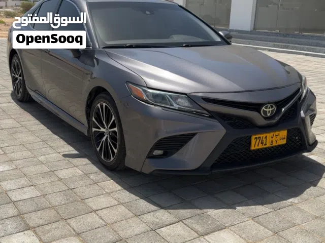 2019 تويوتا كامري SE