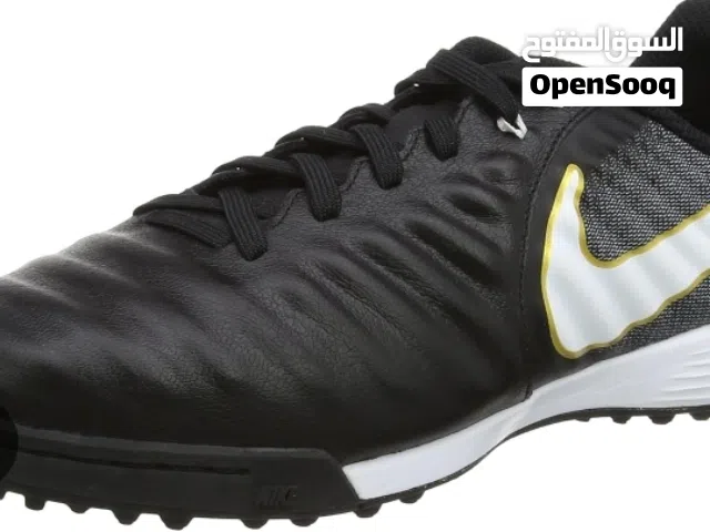 بوت نايك تيمبو اصلي حبيبات كرة قدم نمرة 44.5