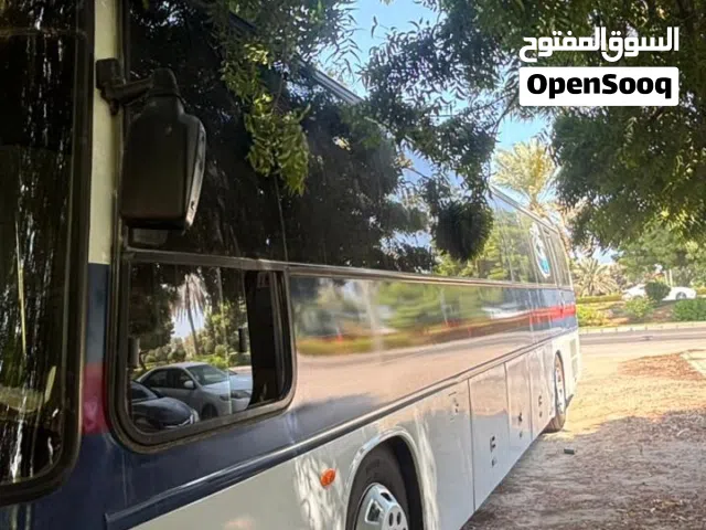 للبيع باص دايو 2009 خليجي وكالة عمان اصل  45 راكب جير اوتو الباص مصيون بالكامل وفي قمة النظافه