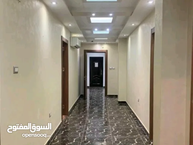 200 m2 5 Bedrooms Apartments for Sale in Tripoli Souq Al-Juma'a