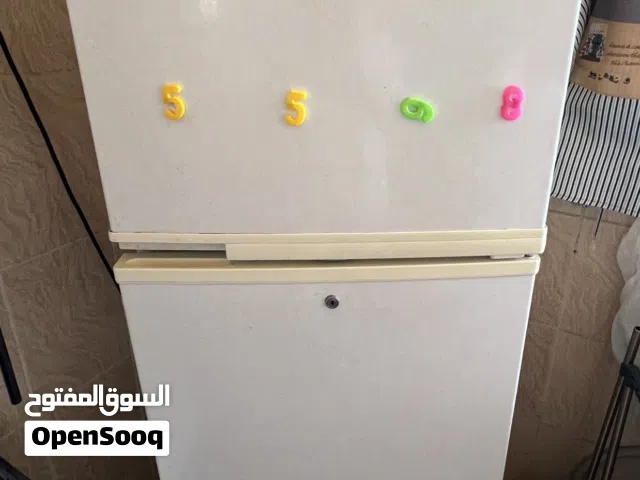 ثلاجة للبيع