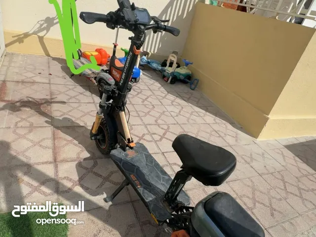 m5 pro kugoo with another scooter