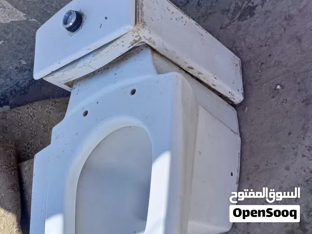 مرحاض مدفع  مع نيقرة
