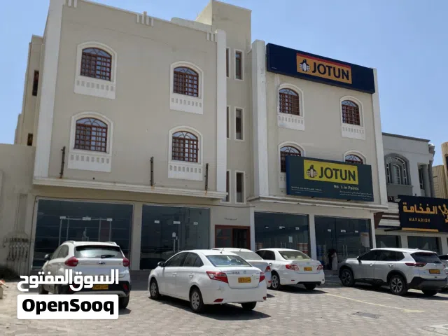 محل للايجار في نزوى قريب من السوق