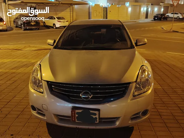 نيسان التيما 2012