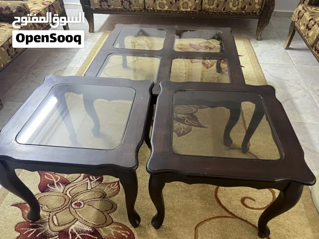 طاولات ورفوف شبه جديد
