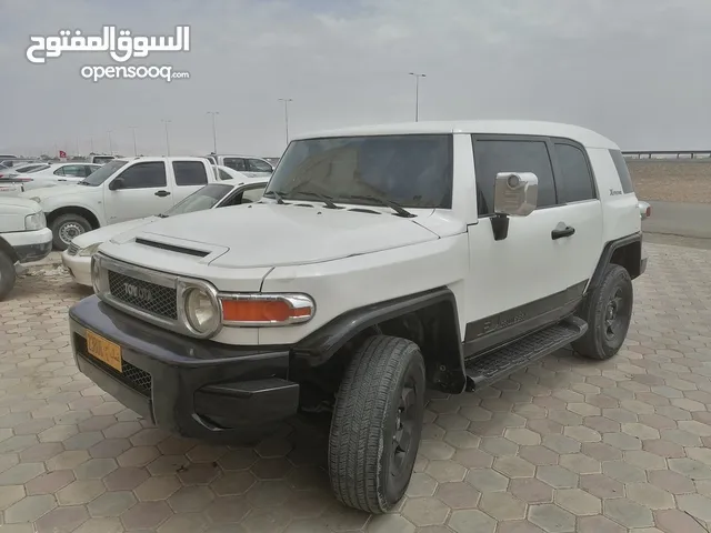 Toyota FJ 2009 in Al Dhahirah