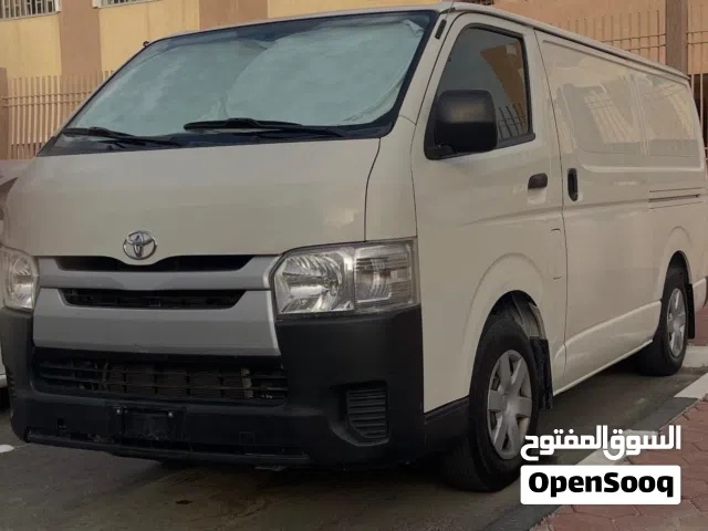 تويوتا هايس 2017