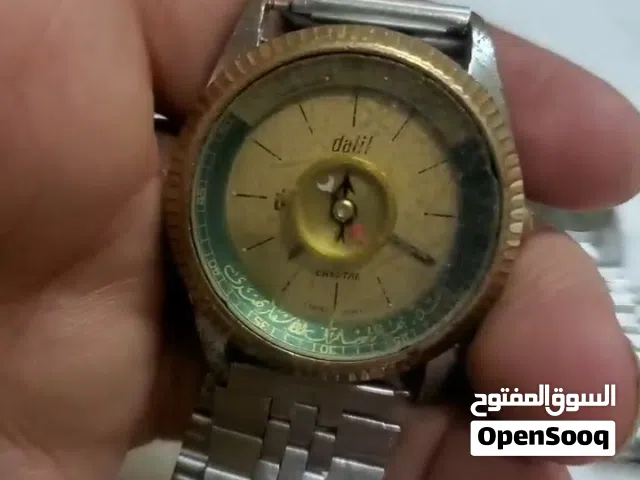 ساعتين فنتج نوع دليلي فيها بوصلة الكعبة المشرفة