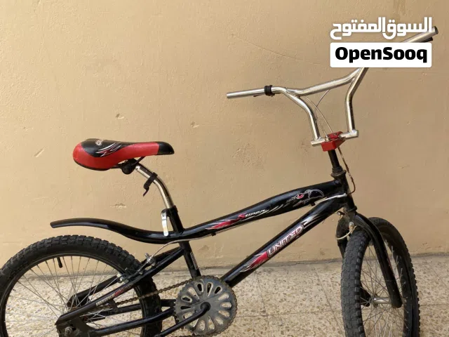 سيكل كوبرا نضيف الكفر الخلفي جديد امس مغيره الامامي نضيفه مقاس 20