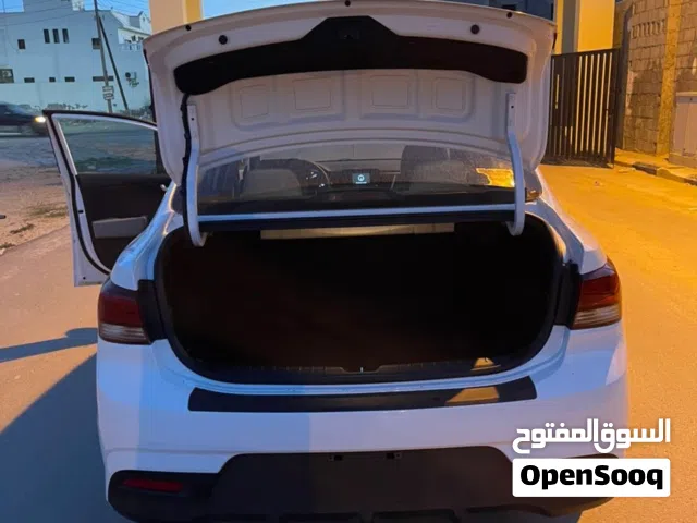 Used Kia Rio in Tripoli