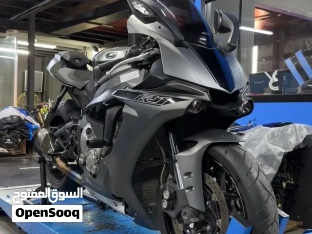 2016 Yamaha YZF-R1