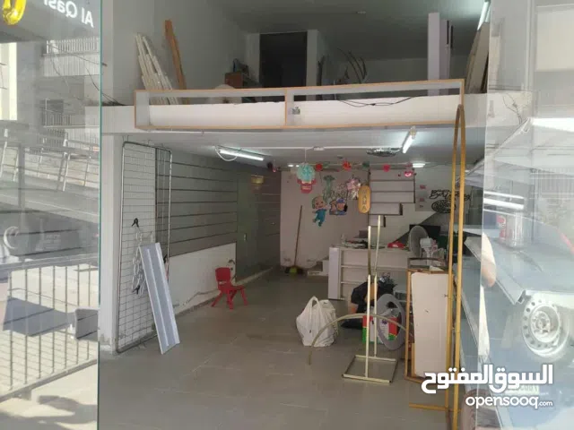 محل للايجار منطقة رفيديا طلعة بليبلة اول شارع القصر