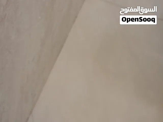 مطلوب شخص لمشاركة سكن في منطقة العماير