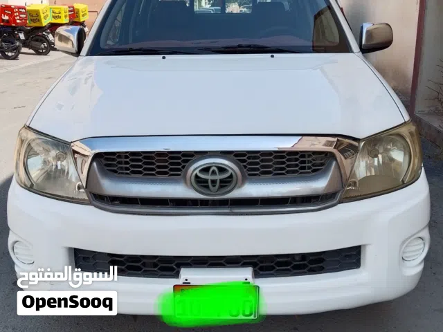 2011 Toyota Hilux Standard