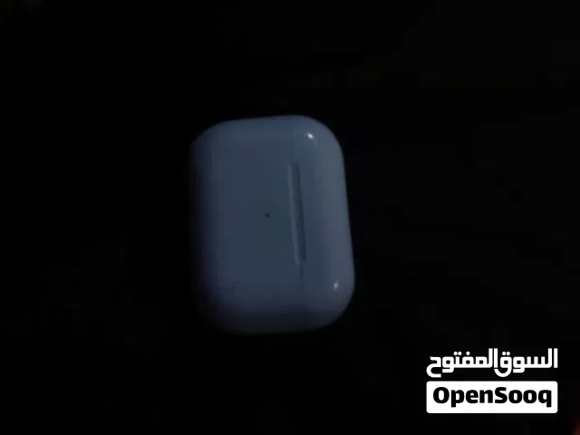 AirPods  يوجد مستعمل وجديد الي انا عارضها مستعمل يوجد جديد  صوتها واضح وجيدة  ..