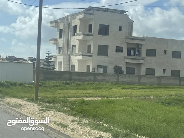 ارض للبيع منجا قرب الكنج اكاديمي  756 م من المالك مباشرة .