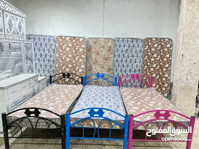تخوت حديد متوفر جميع الالوان كفاله خطيه 8سنوات