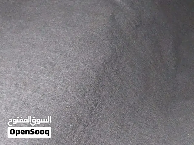 موكيت لون سكني مقاس 3ونص ب 3 ونص للبيع