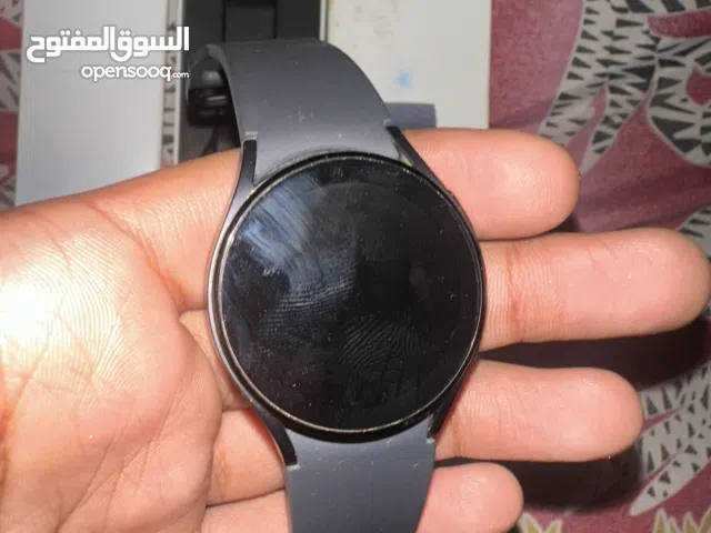 Samsung watch 5 - 40mm best conditions with watch  charger and box