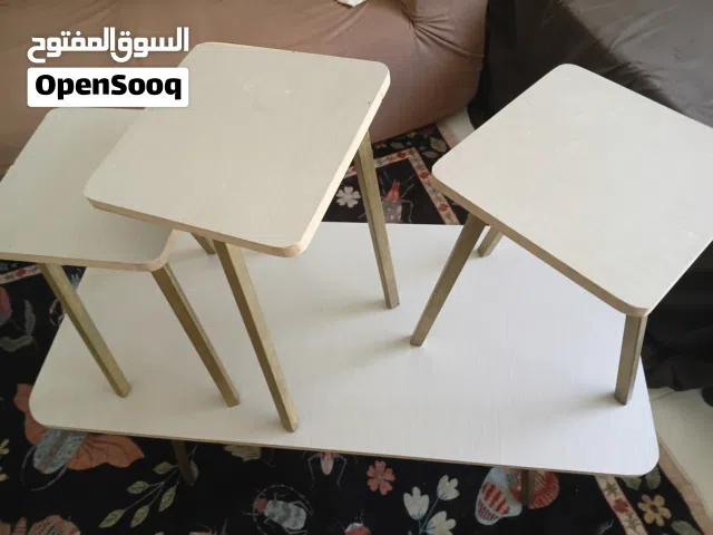 طاولات للبيع