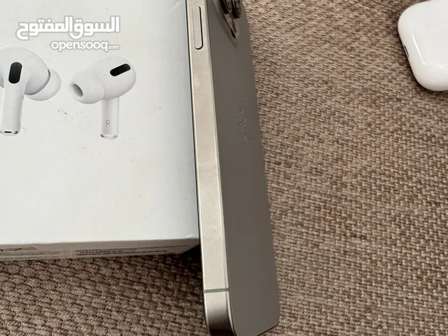 آيفون 15 برو ماكس وسماعه اير بودز برو 2