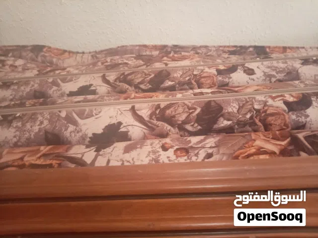 طقم فرشات ثلاث فرشات استعمال عرسان  إسفنج ضغط  عالي  ولا خدشه