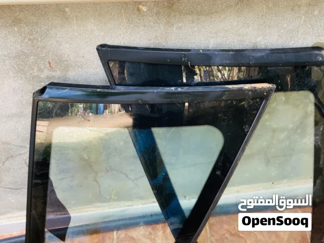 مراش نص خلفي سياره هونداي تراجيت.