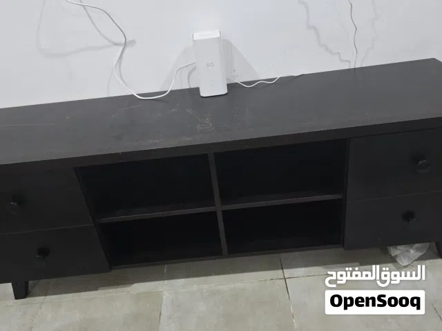 طاولة تليفزيون