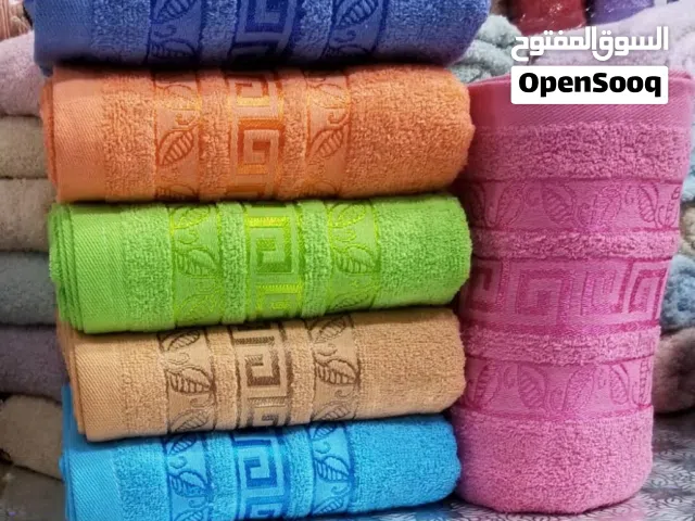 مناشف قطن حجم 50×100 متوفرة لدينا بكثرة محلات العالم الحديث