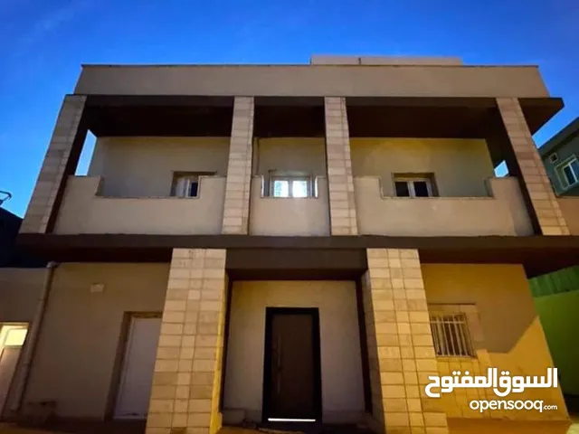 6 m2 5 Bedrooms Townhouse for Rent in Tripoli Arada