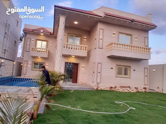 140m2 5 Bedrooms Villa for Sale in Alexandria Other