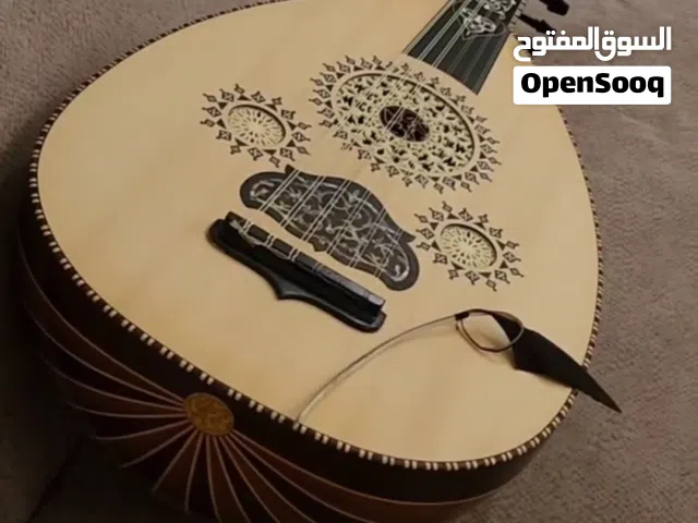 عود صناعة خاصة طربي وشرقي الصانع السوري الحلبي أبراهيم سكر صناعة عام 2020 السعر 360 دينار