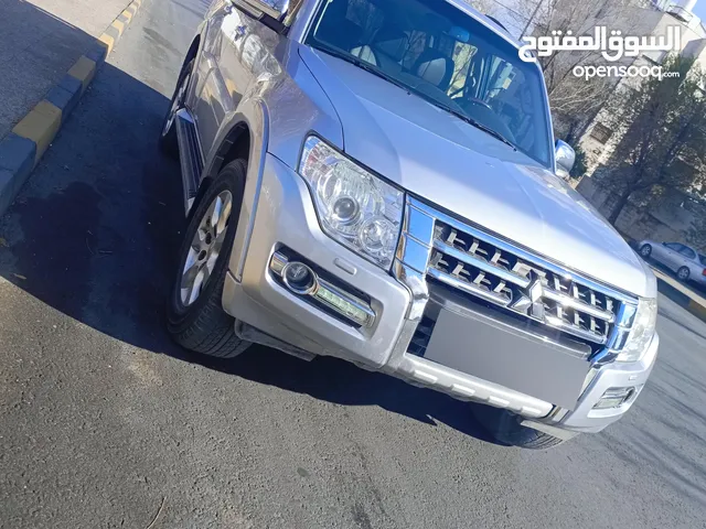 ميتسوبيشي باجيرو v6 GLS اعلى صنف