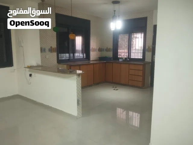 140 m2 3 Bedrooms Apartments for Rent in Ramallah and Al-Bireh Beitunia