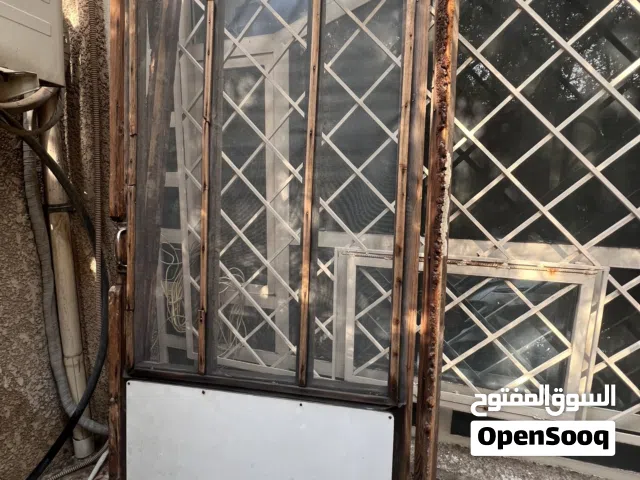 باب خشب تور مع الايطار للبيع