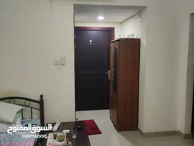 سكن شباب مشترك - مقابل ام القيوين مول